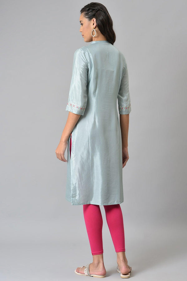 Light Blue Embroidered kurta In Mandarin Collar