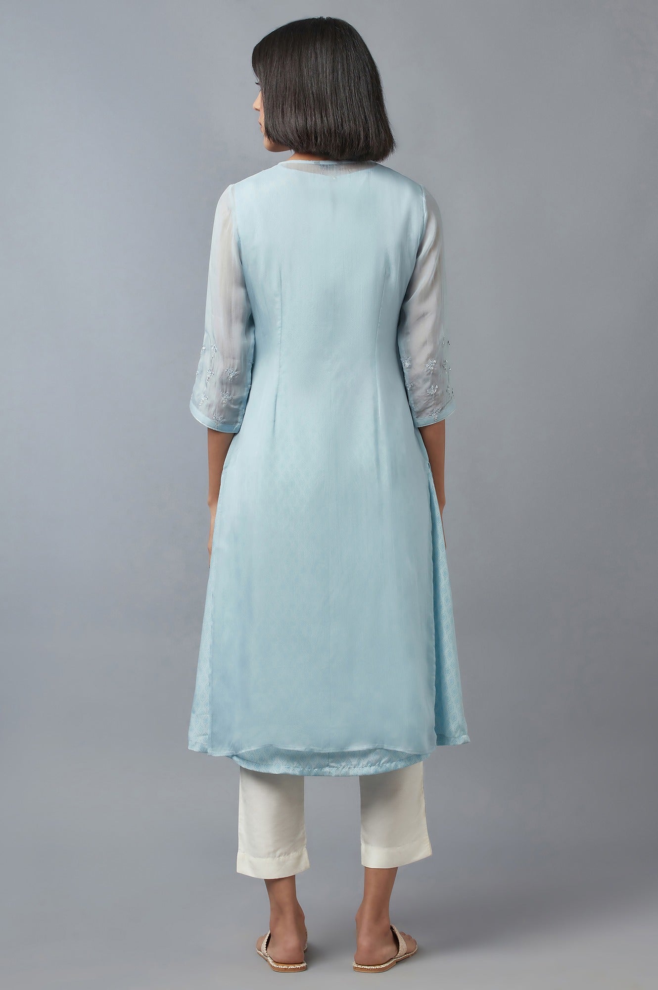 Blue Embroidered Gillet with Textured kurta