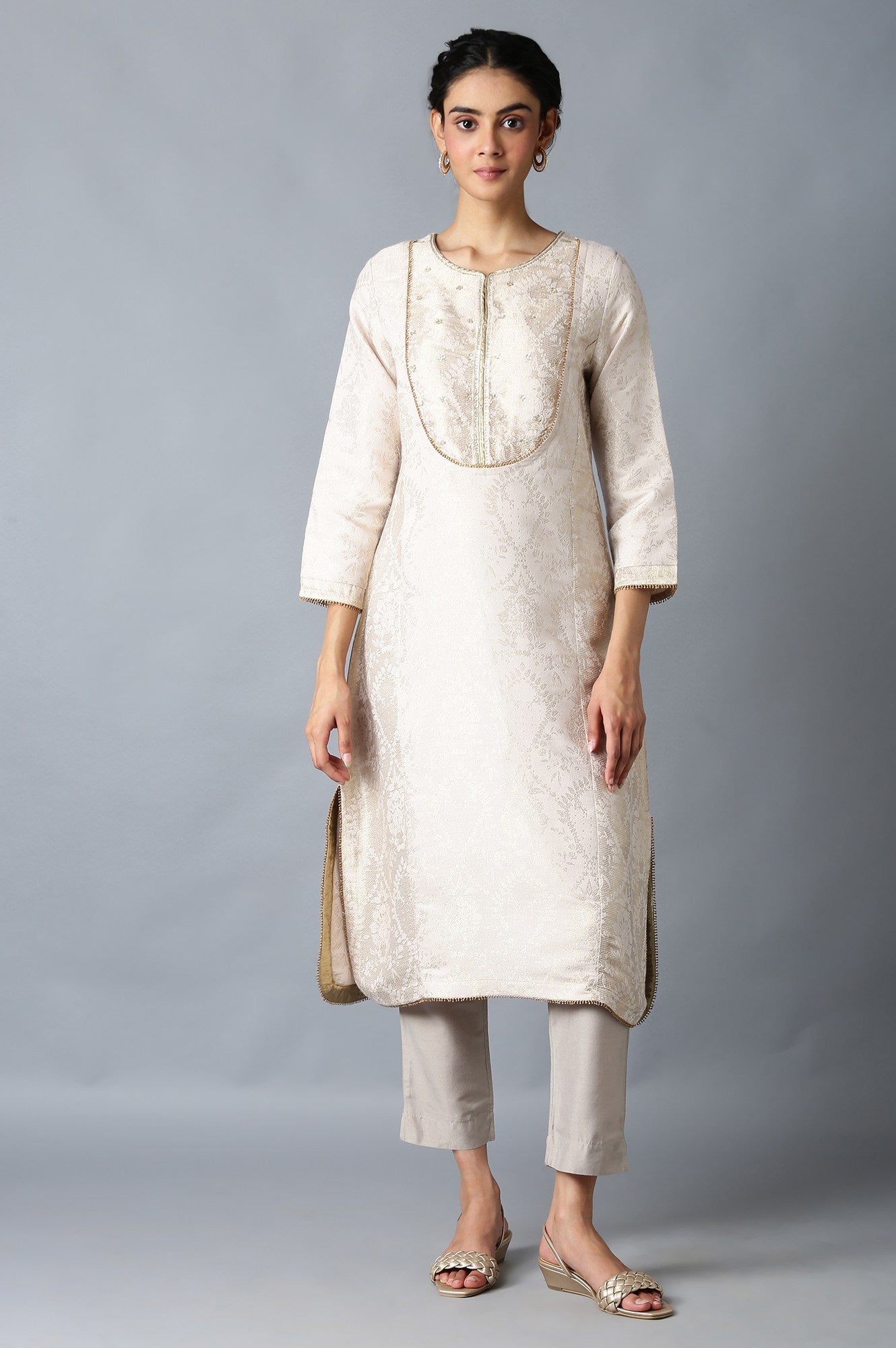 Light Pink Jacquard kurta In Round Neck