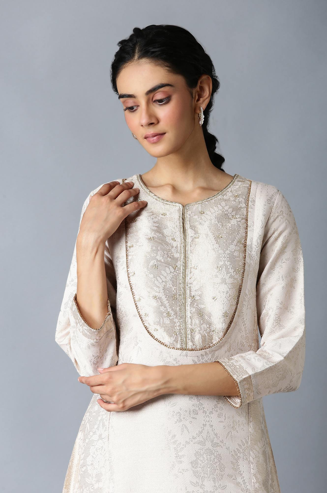 Light Pink Jacquard kurta In Round Neck