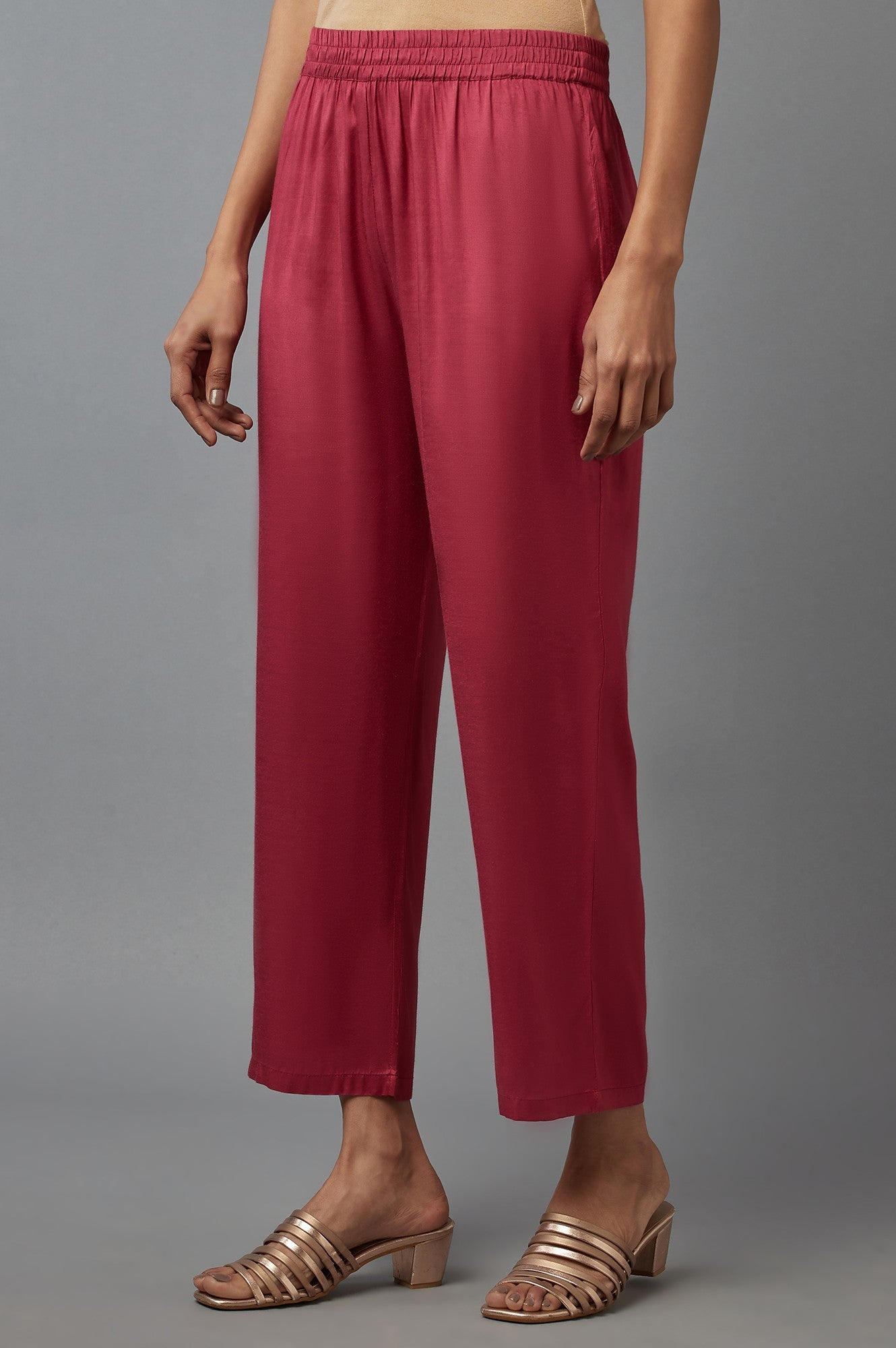 Red Solid Slim Pants in Straight Silhouette