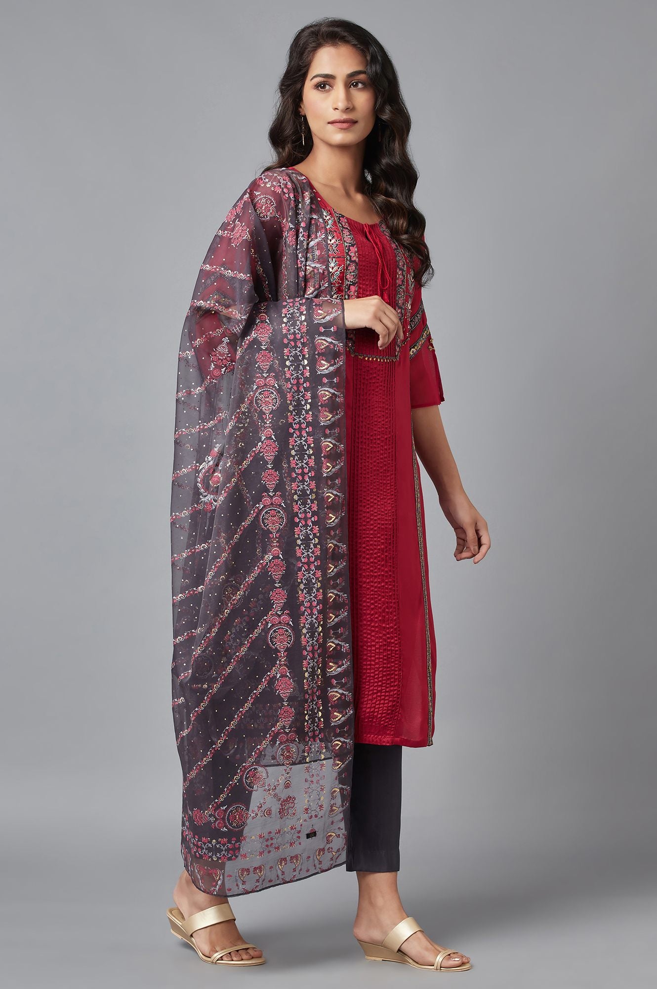 Red Printed kurta, Grey Slim Pants and Dupatta Set