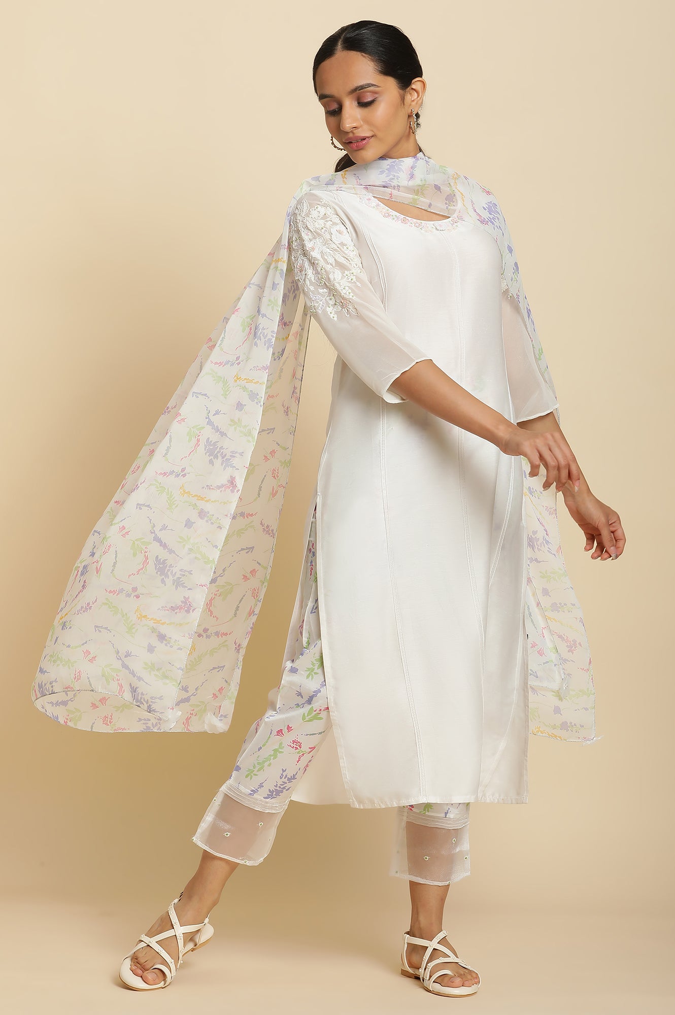 Ecru Embroidered kurta With Printed Slim Pants And Dupatta