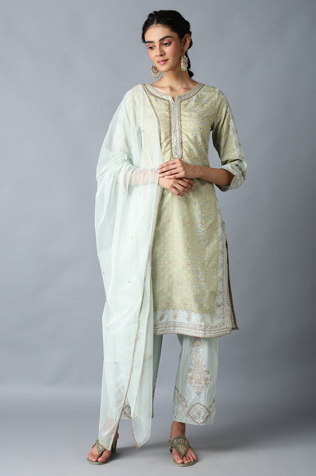 Green Printed Festive kurta With Parallel Pants And Net Dupatta