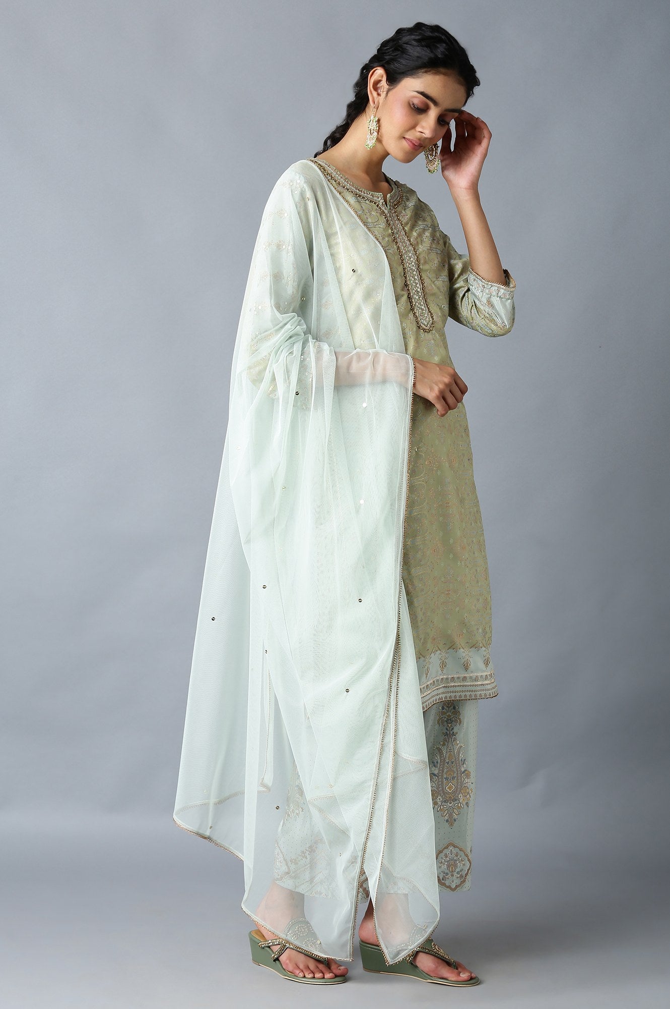 Green Printed Festive kurta With Parallel Pants And Net Dupatta