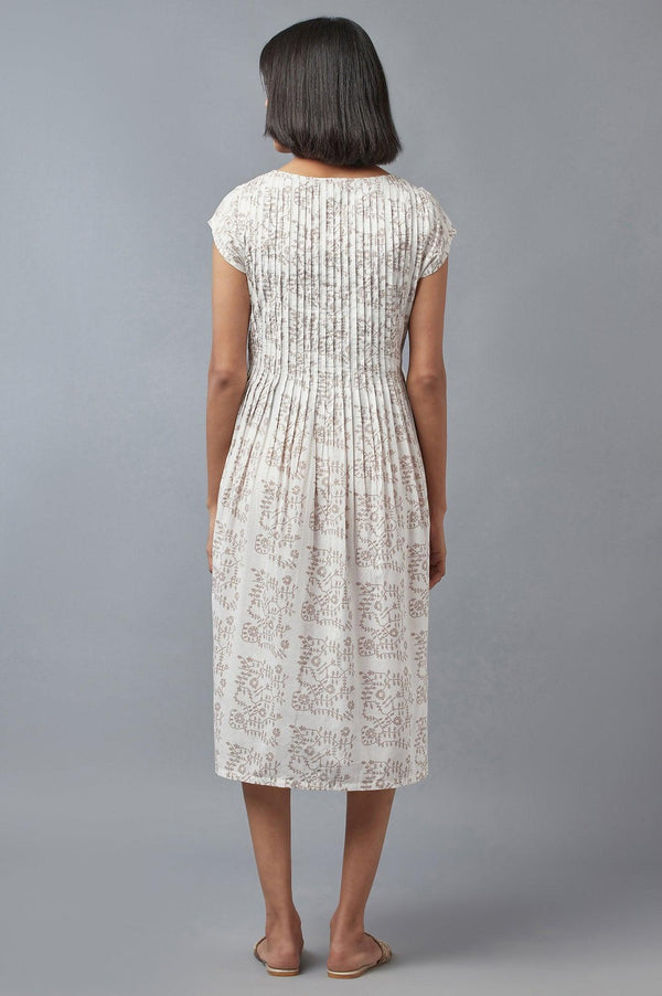 Ecru Flora Print Pleated kurta in Boat Neck