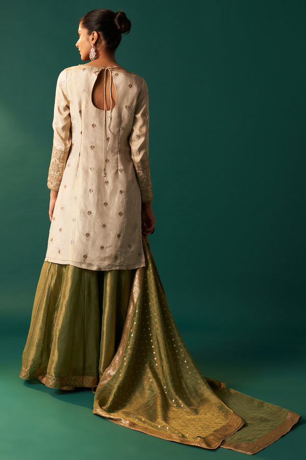 designer dresses for mehndi function Mehndi Outfits