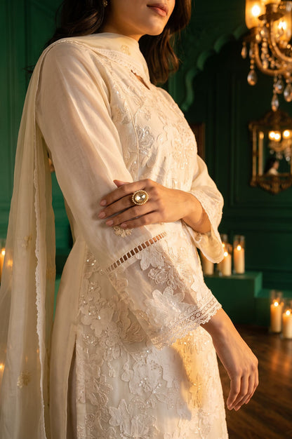 Wishful Off White Thread Embroidered Lace Jacquard Straight Kurta with Straight Pant and Dupatta Set